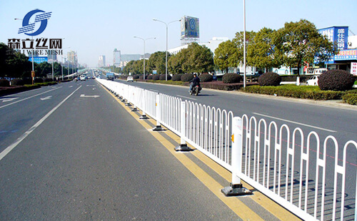 公路交通護(hù)欄 公路交通護(hù)欄